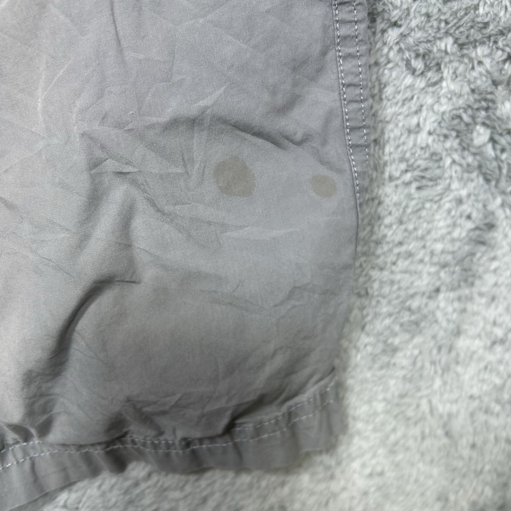Columbia Chino Shorts Men's Size 38 Gray Pockets 10" Inseam *SPOTS - Picture 4 of 12
